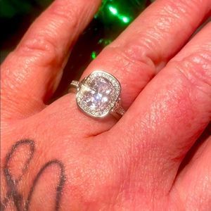 Brand new! 925 CZ beautiful diamond ring